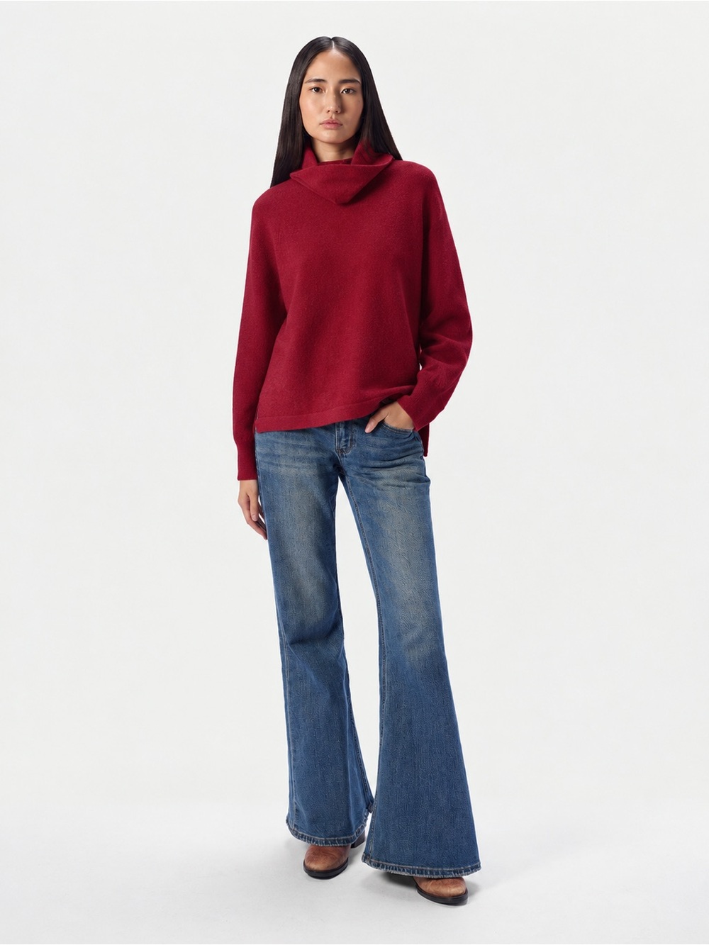Gobi 100% Cashmere Relaxed Cowl Neck Sweater in Deep Red - m
